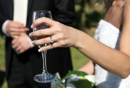 Zorganizuj niewielkie wesele niskim kosztem!